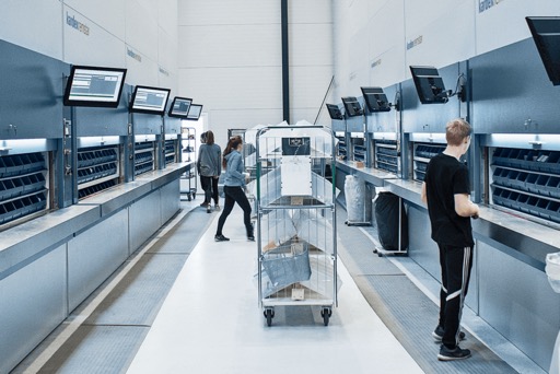 ACME-Colour-Picking-Pick-to-Light-Technology-supplied-image.-1024x683